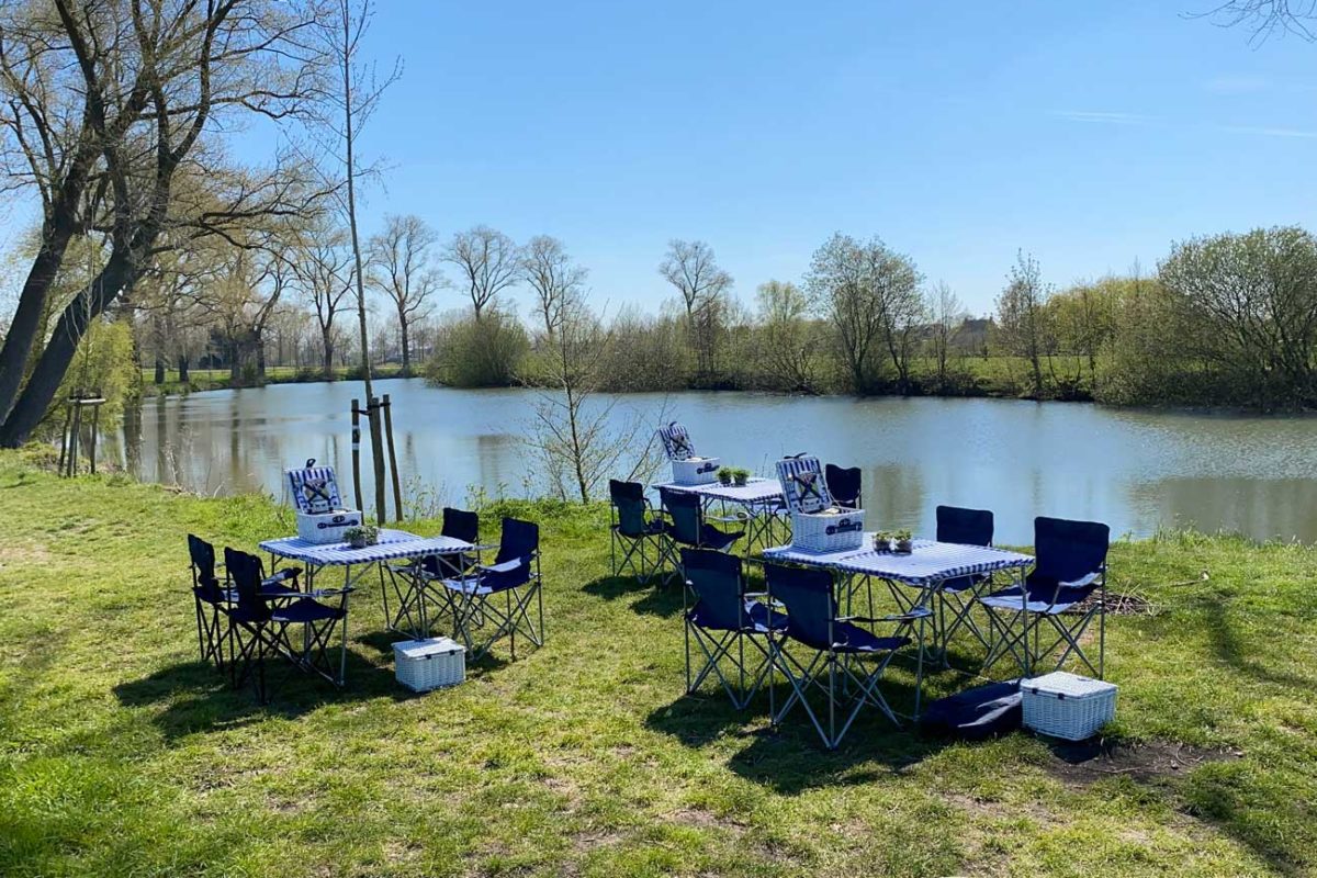 Picknick_Opgezet_Maaigemdijk_Deinze_Oostvlaanderen_Belgie